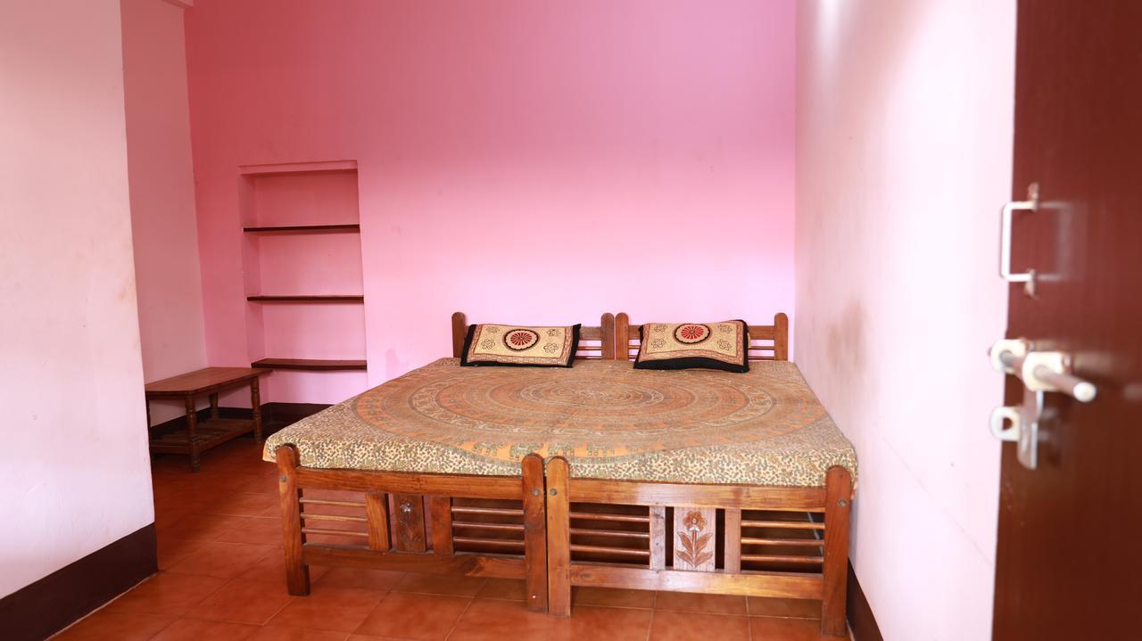 Guru Guest House 안주나 외부 사진