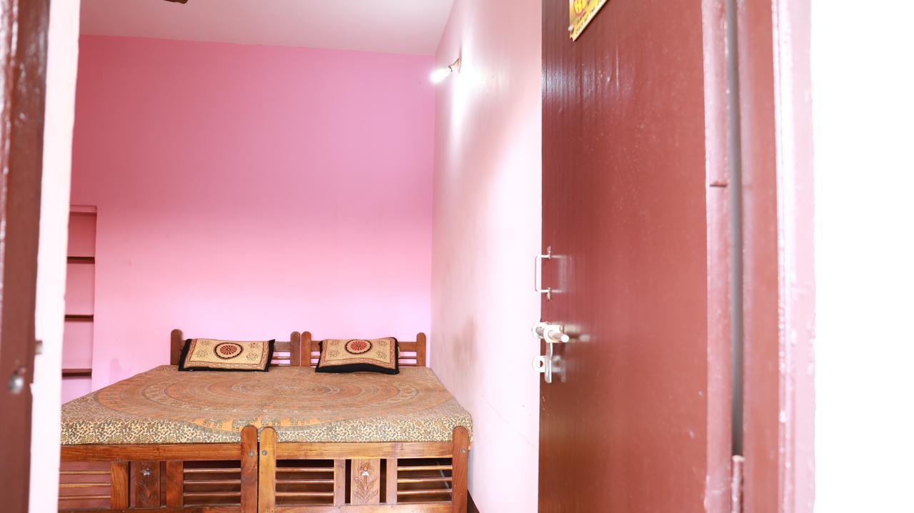 Guru Guest House 안주나 외부 사진
